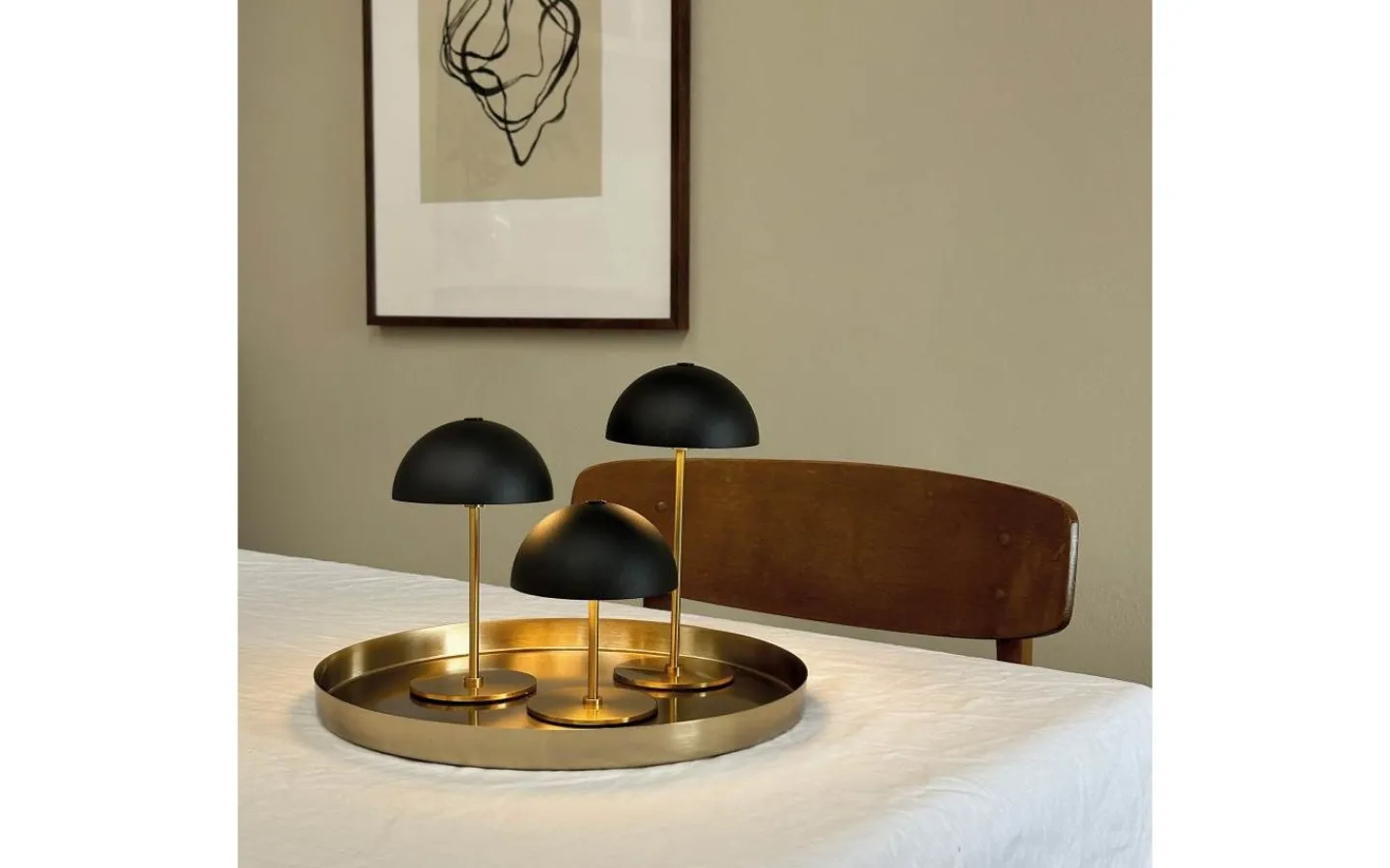 Dyberg Larsen Along Uppladdningsbar Bordslampa 12/20cm 3 styck + Bricka Svart/Mässing* Uppladdningsbara Lampor Inomhus