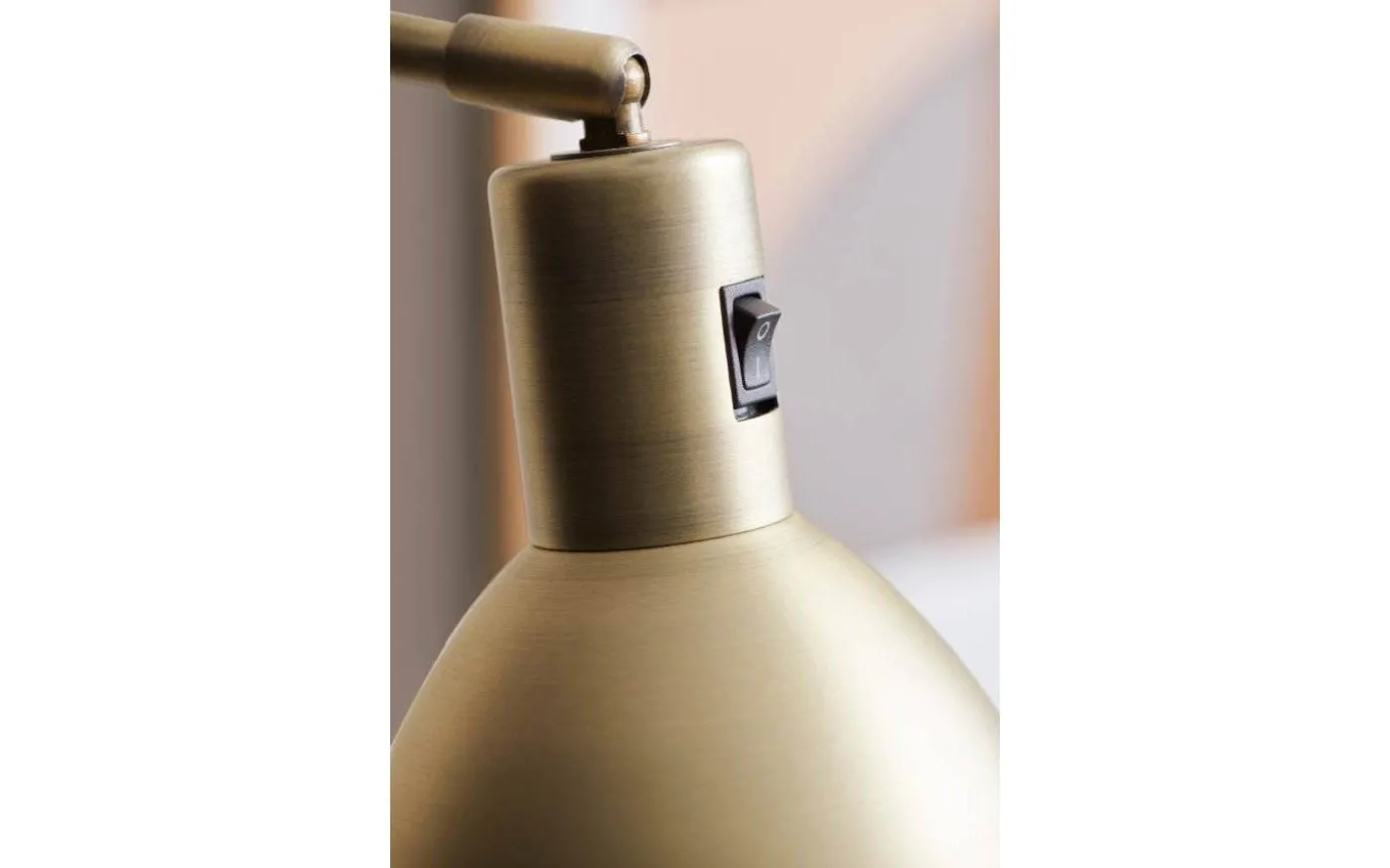 Angora Golvlampa 150cm Antikmässing