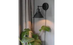 PR Home Anton Vägglampa Dimbar Svart* Lampetter