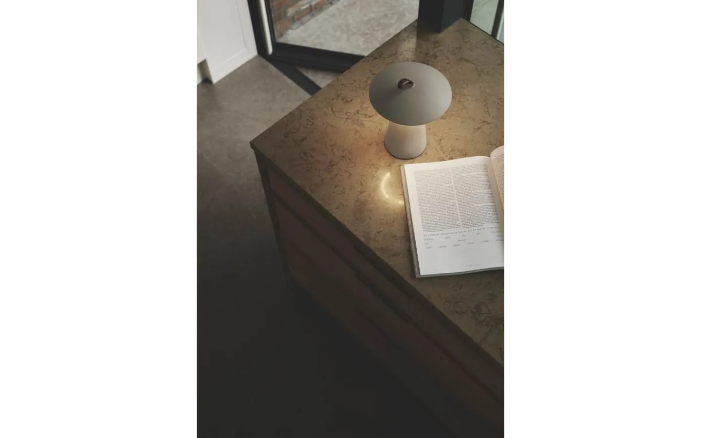 Nordlux Ara To-Go 2 Uppladdningsbar Lampa 29cm LED 3000K 2W Sand IP54* Uppladdningsbara Lampor Utomhus|Uppladdningsbara Lampor Utomhus