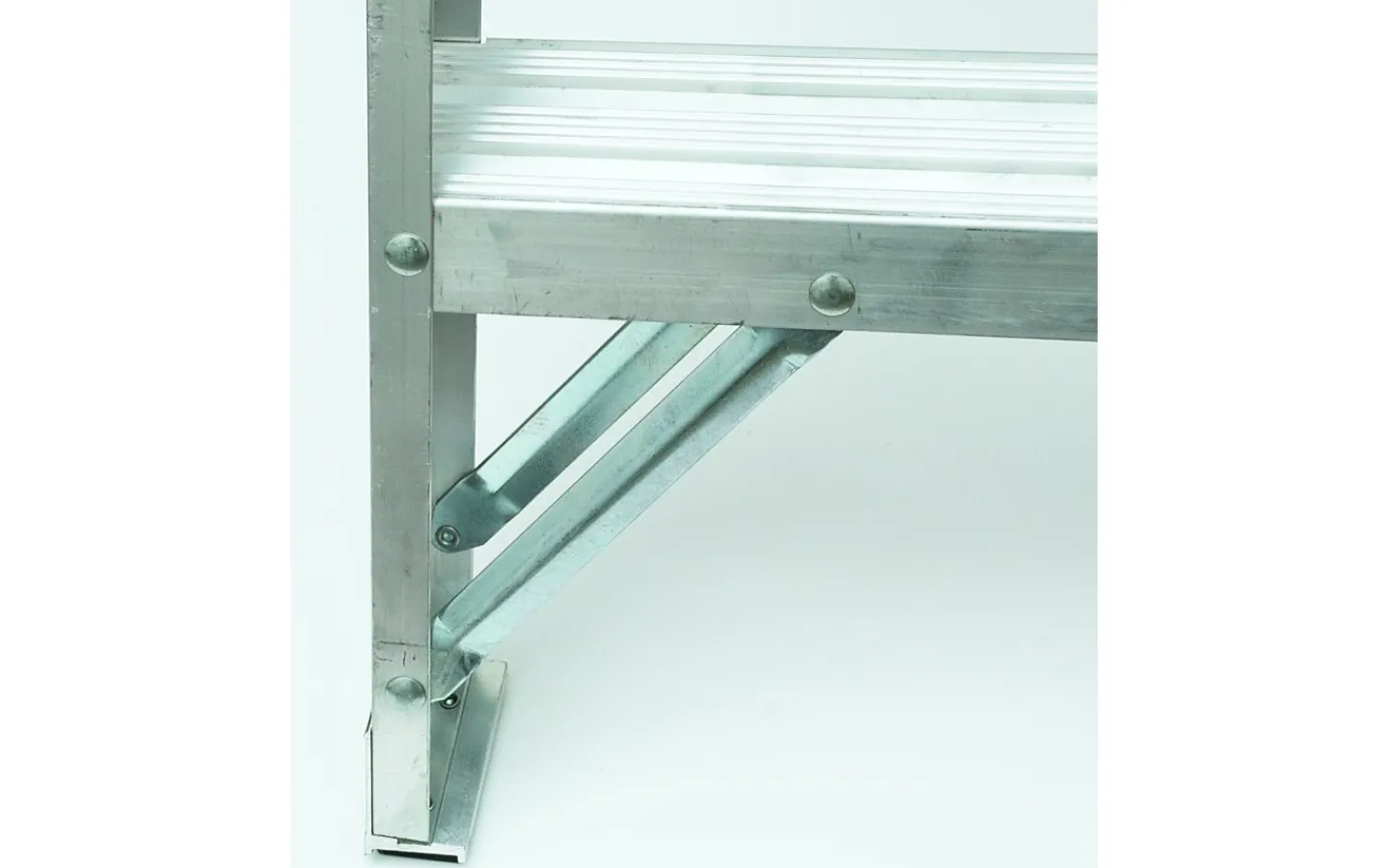 Malmbergs Arbetstrappstege med verktygshylla, 5 steg* Verktyg Och Arbetskläder