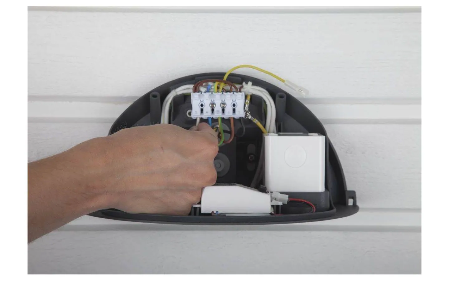 Upp Eller Nedljus Lampor|Vägglampor Utomhus<Hidealite Arc Vägglampa med uttag LED 3000K 7W Antracit IP54