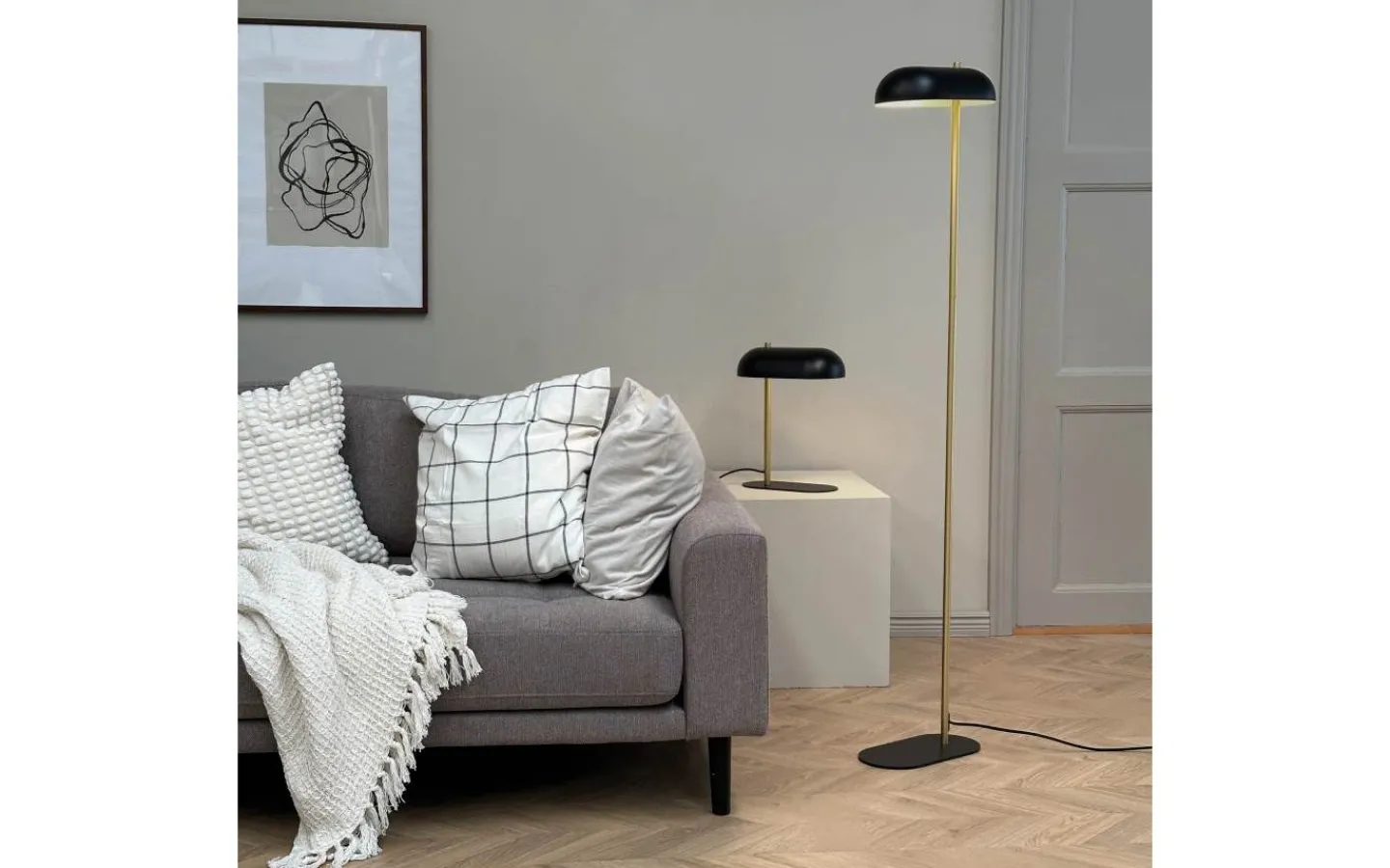 Dyberg Larsen Arch Skrivbordslampa 36cm Mattsvart/Mässing* Skrivbordslampor