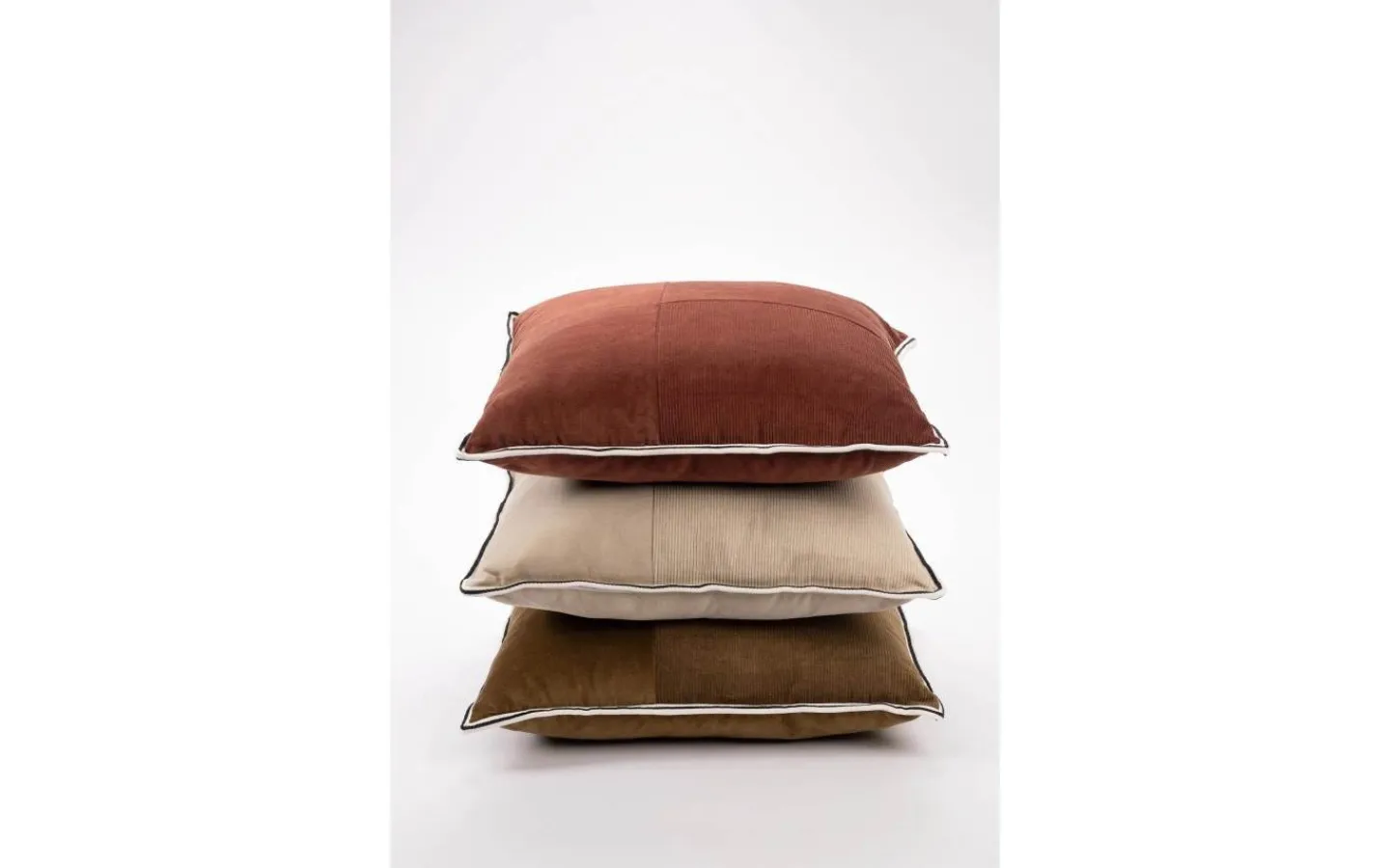 Markslojd Arna Kudde Grön 50x50 cm* Fyllda Kuddar