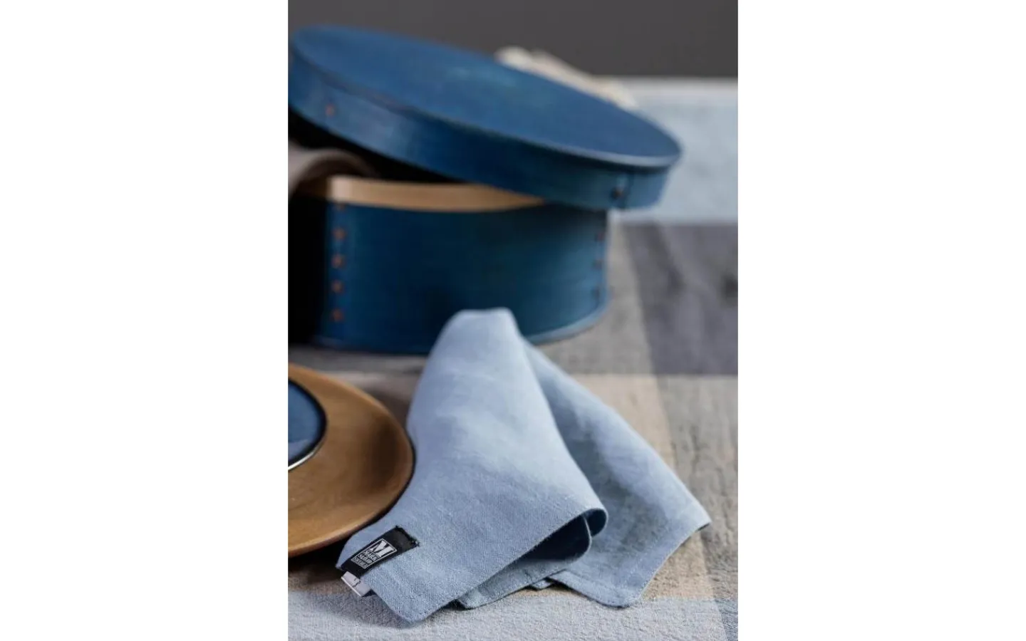 Markslojd Astrid Linneduk Blå 150x240 cm* Bordsdukar