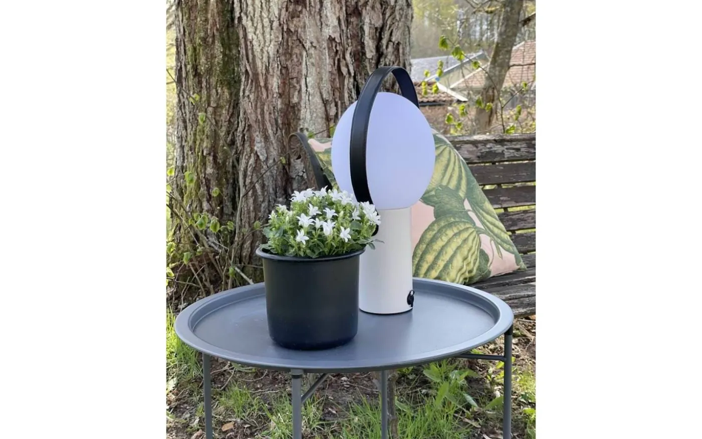 Bari Uppladdningsbar Bordslampa Sandbeige IP44