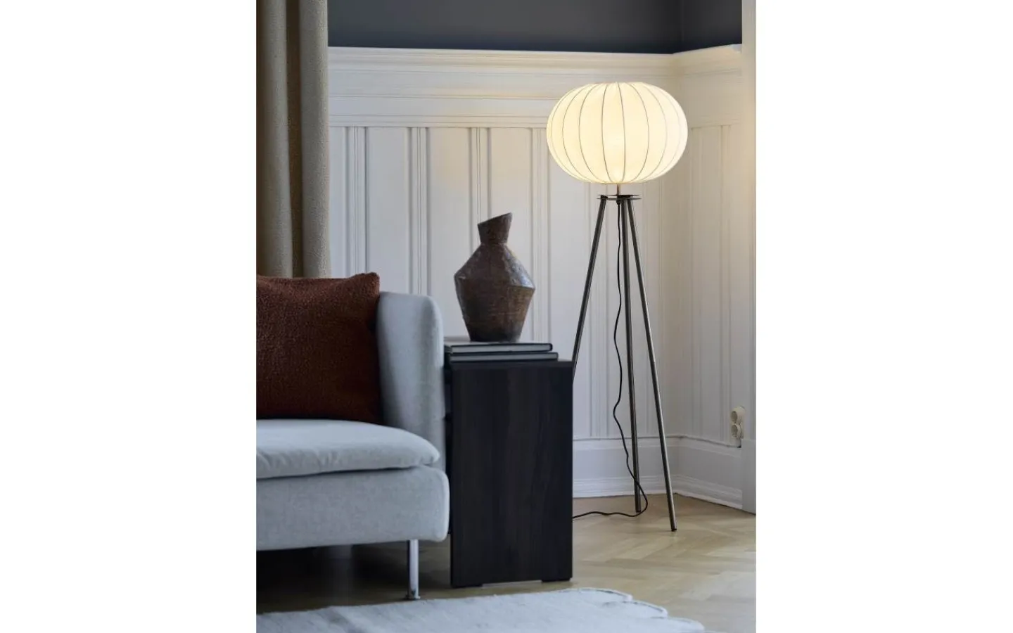 Golvfötter<PR Home Base Tripod Golvfot 105cm Antikmässing