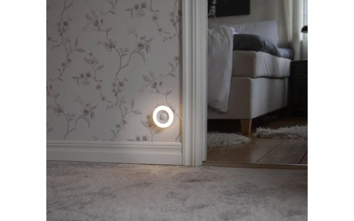 Inomhusdekorationer Batteri|Nattlampor<Star Trading Batteridriven Nattlampa med Sensor 3000K 30lm 0,6W