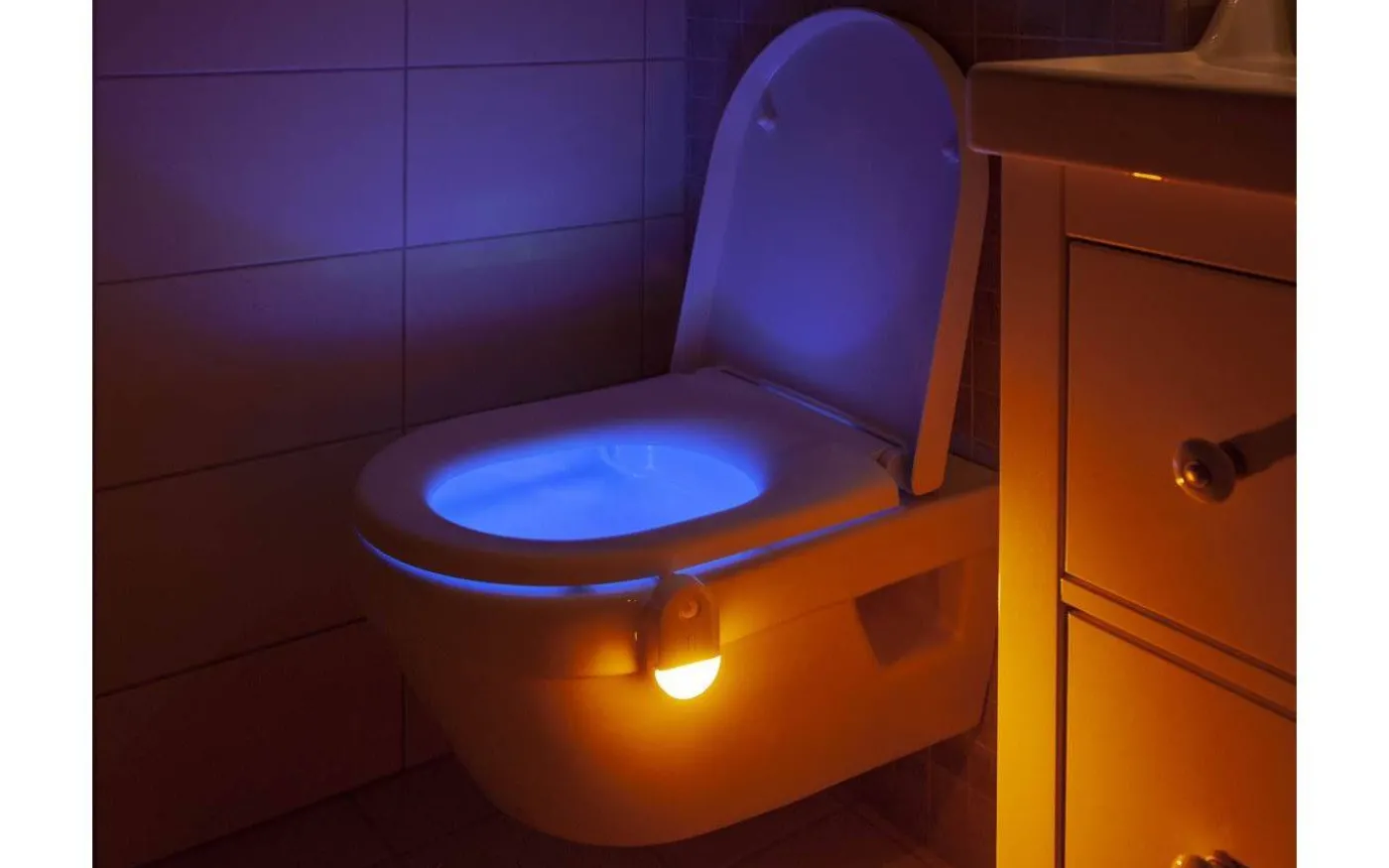 Batteridriven Toalettlampa med Rörelse- och Skymningssensor