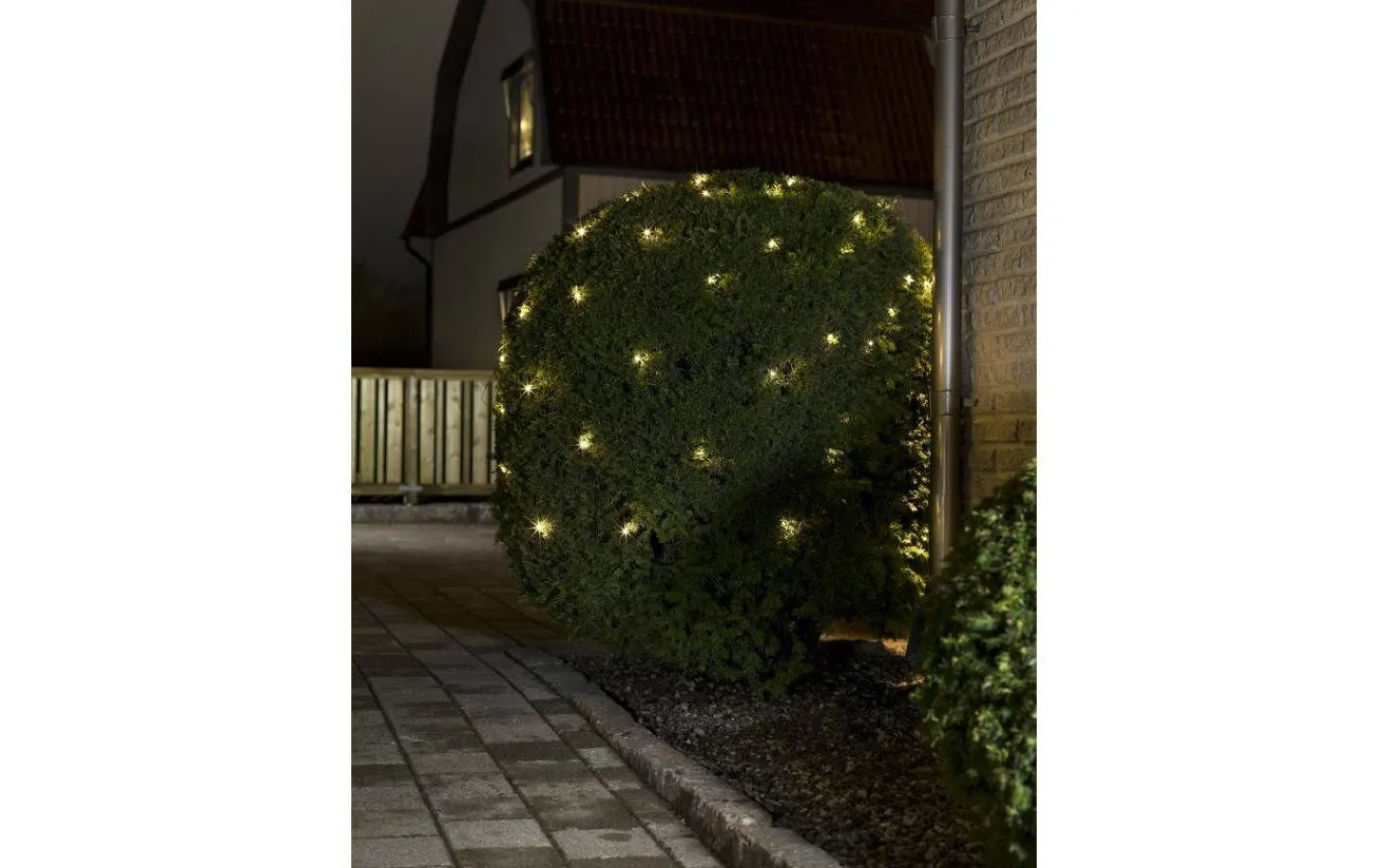 Konstsmide Batteridrivet Ljusnät 80x80cm med Skymningssensor Frost Varmvit IP44* Ljusnät|Batterislingor