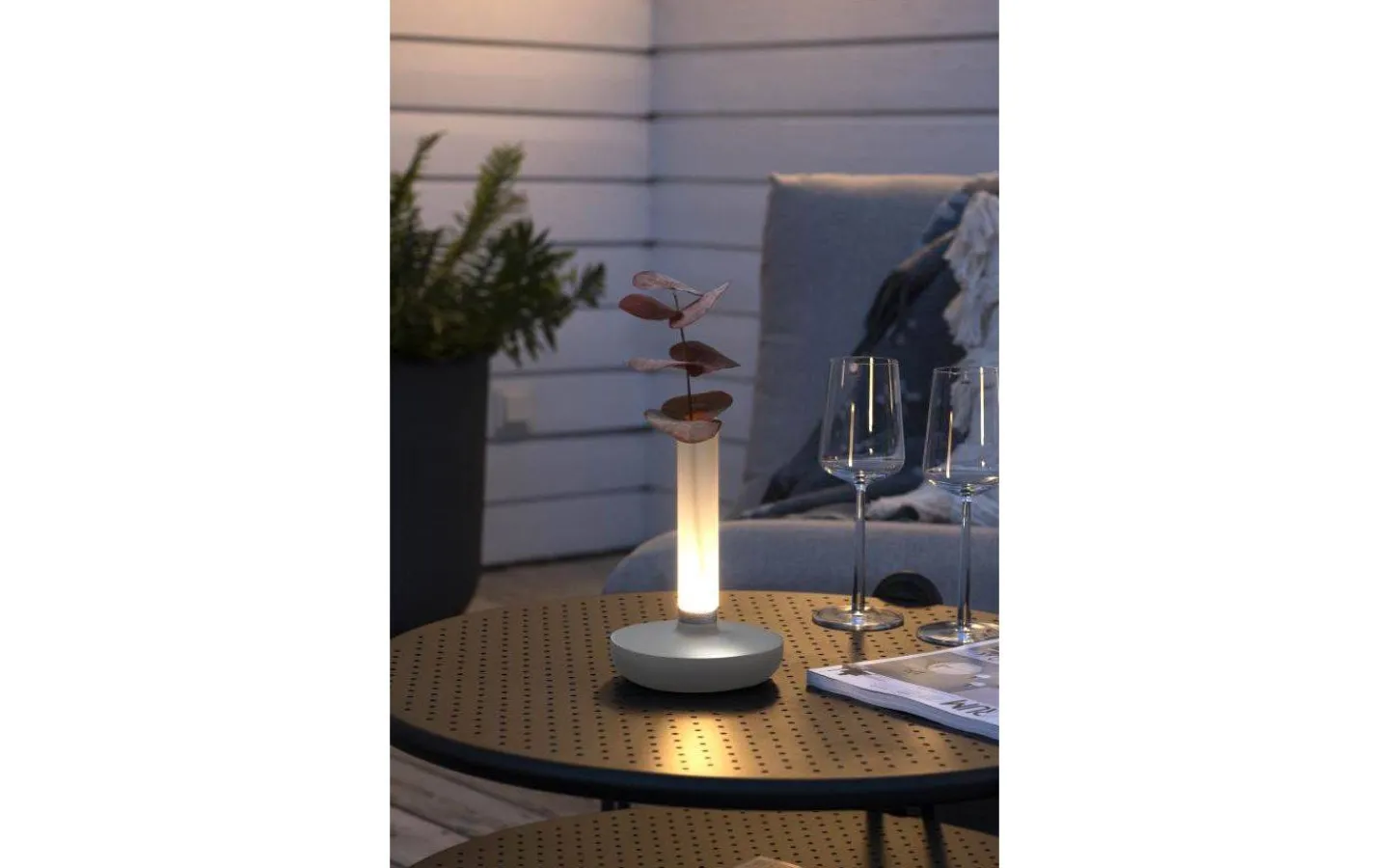 Konstsmide Biarritz Uppladdningsbar Bordslampa LED Vit IP54* Uppladdningsbara Lampor Utomhus|Uppladdningsbara Lampor Utomhus