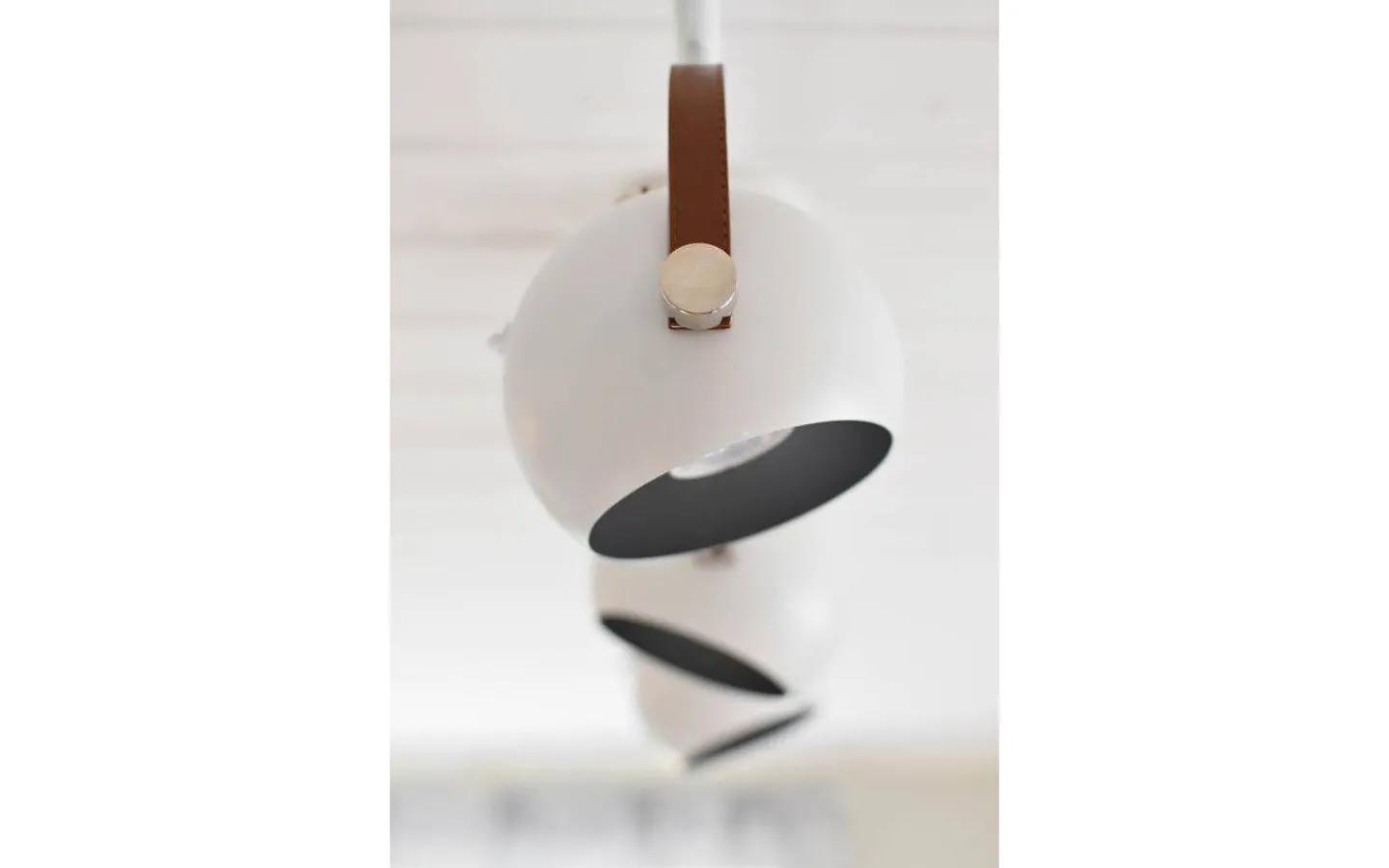 Aneta Bow Takspotlight 76cm Vit* Avlånga Takspotlights|Takspot Med 3 Lampor