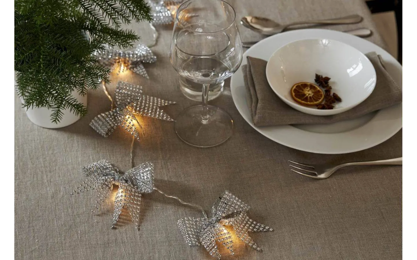 Inomhusdekorationer Batteri<Star Trading Bowie Batteridriven Ljusslinga 2,25m Silver