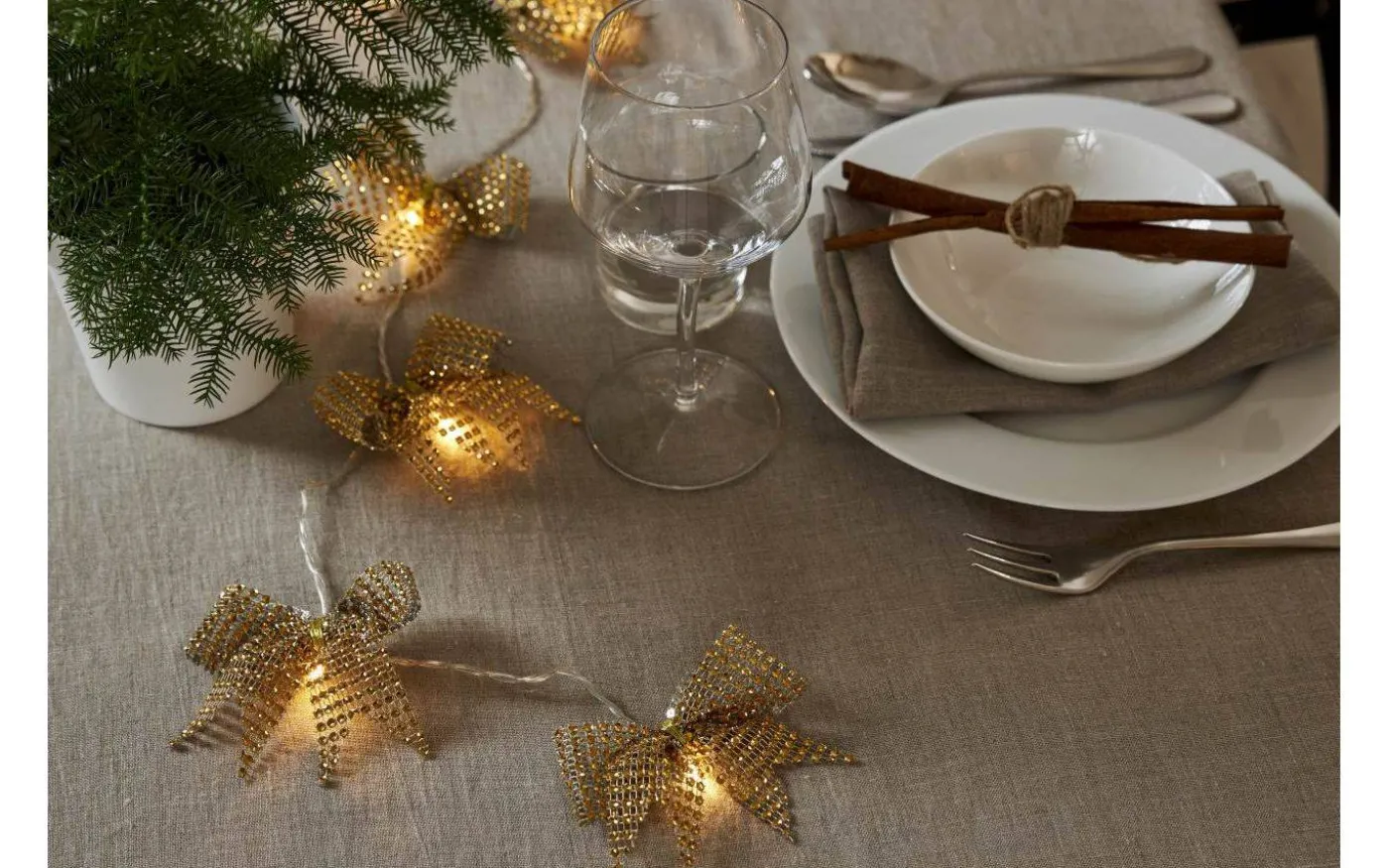 Bowie Batteridriven Ljusslinga 2,25m Mässing/Guld