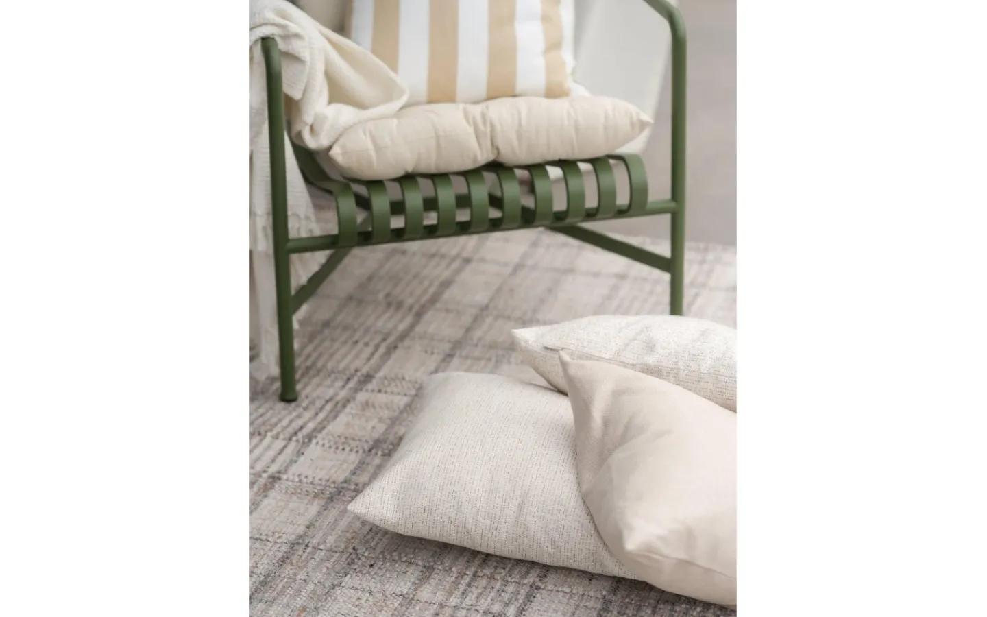 Svanefors Bris Kudde Beige 45x45cm Outdoor* Fyllda Kuddar