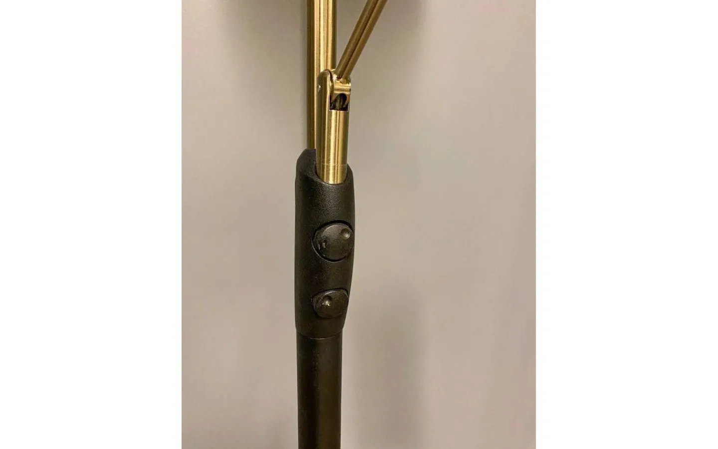 Aneta Cadiz Golvlampa 186cm LED 28W+5W 3000K Svart/Mässing* Uplight|Golvläslampor