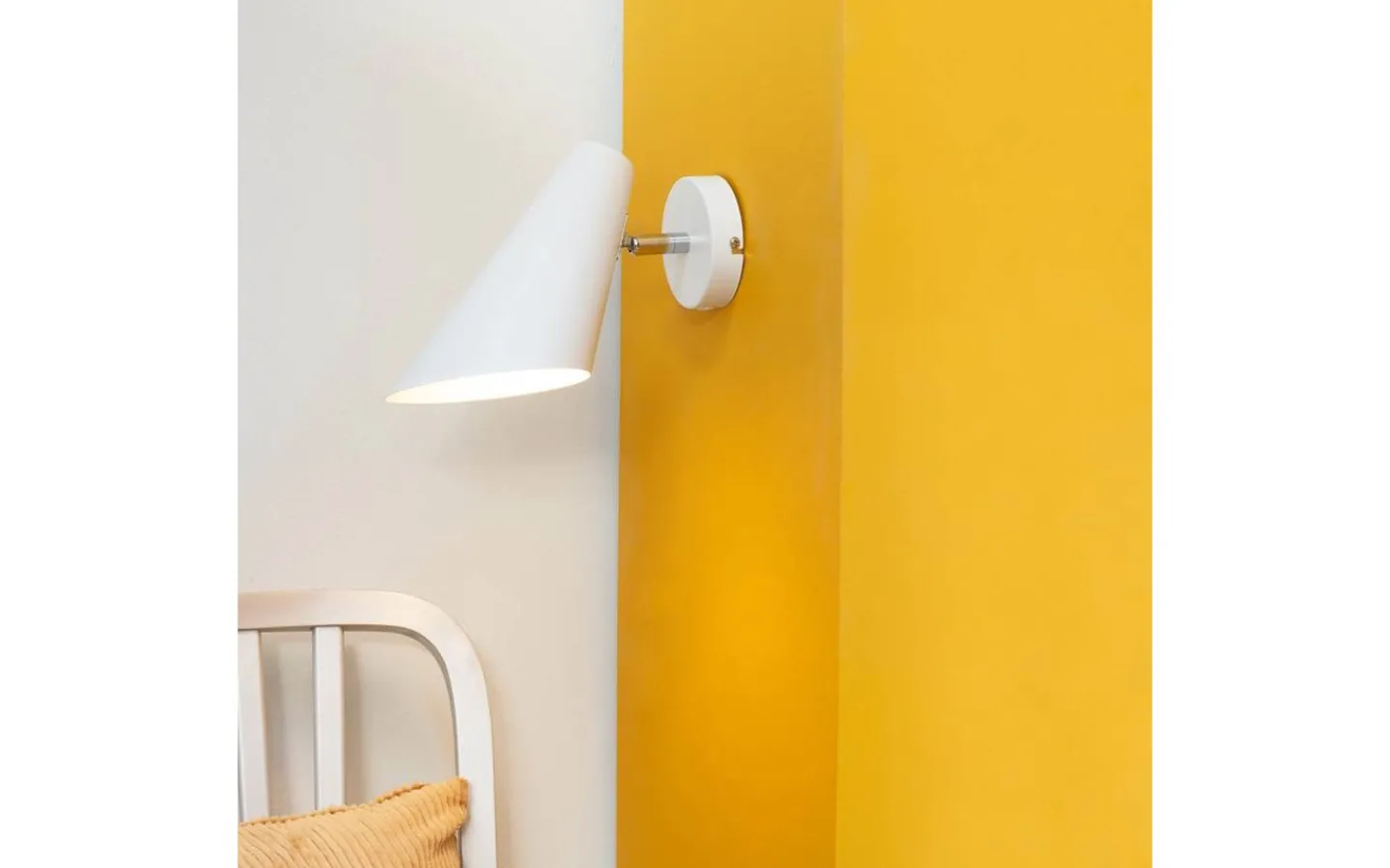 Läslampor<Dyberg Larsen Cale Vägglampa Vit