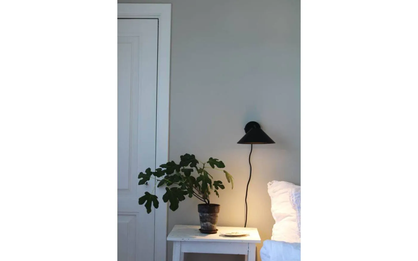 Cannes Vägglampa 20cm Svart