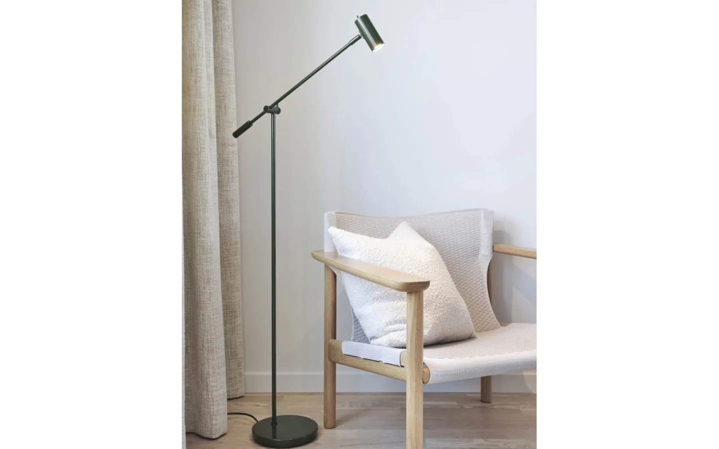 Belid Cato Golvlampa 134cm LED GU4 Dimbar Skogsgrön/Svart* Vardagsrum|Golvläslampor