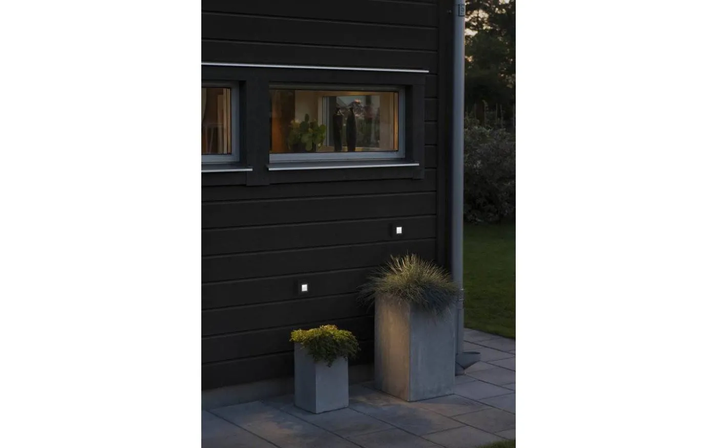 Chieri Vägglampa LED Svart Kvadrat Inf/Utf