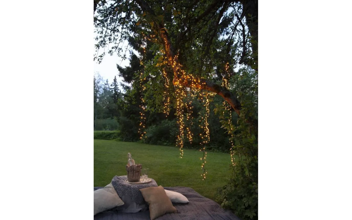 Star Trading Clusterslinga Golden Warm White 16m 800LED IP44* Långa Ljusslingor (11-20M)|Clusterslingor