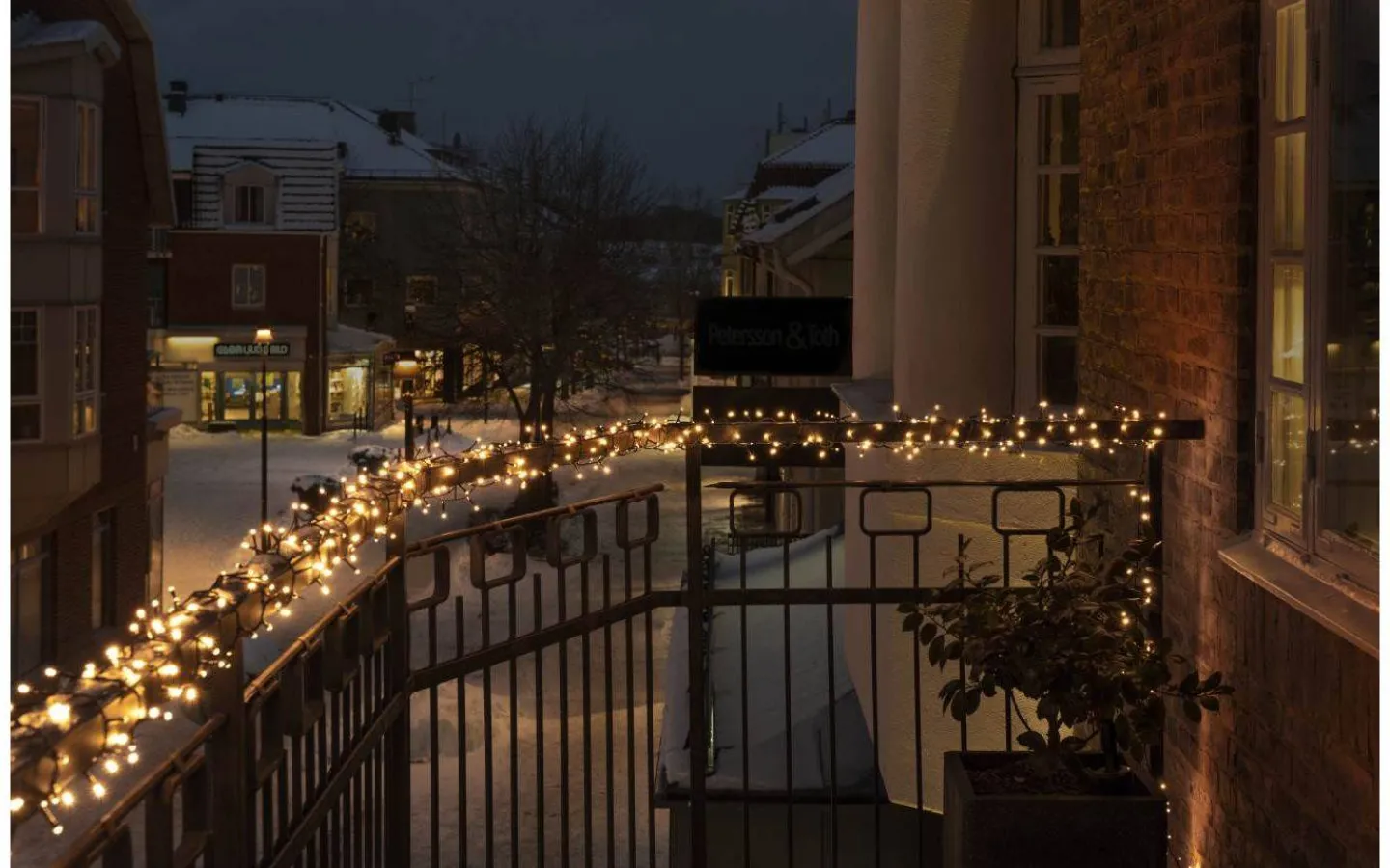 Konstsmide Clusterslinga 8,78m Varmvit IP44* Korta Ljusslingor (1-10M)|Clusterslingor