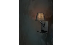 Trio Lighting Comfort Vägglampa E14 mattsvart med laddningsstation* Läslampor