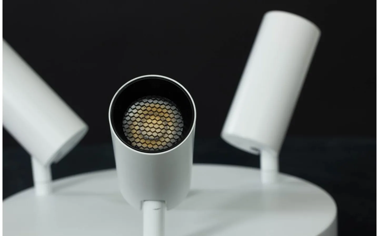 Aneta Concord Takspotlight 34cm LED 3x7W 3000K Vit* Runda Takspotlights|Takspot Med 3 Lampor