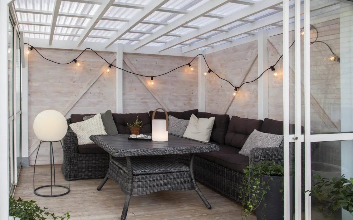 Partyslingor Utomhus 230V|Partyslingor Utomhus 230V<Star Trading Connecta Partyslinga 10xE27 7,35m Svart IP44