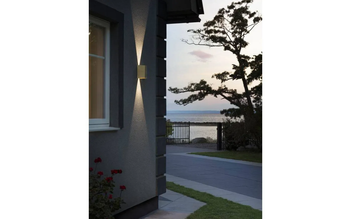 Cremona Vägglampa Justerbar LED 3000K 2x3W Mässing IP54