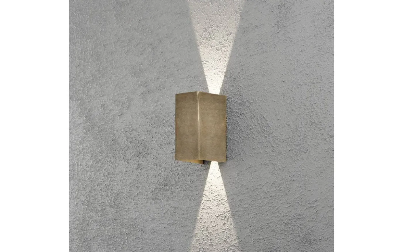 Cremona Vägglampa Justerbar LED 3000K 2x3W Mässing IP54