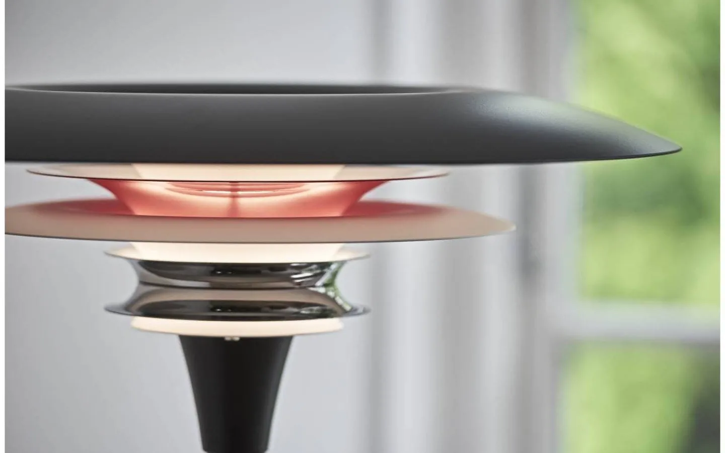 Belid Diablo Golvlampa 149cm Svart/Röd* Golvlampor