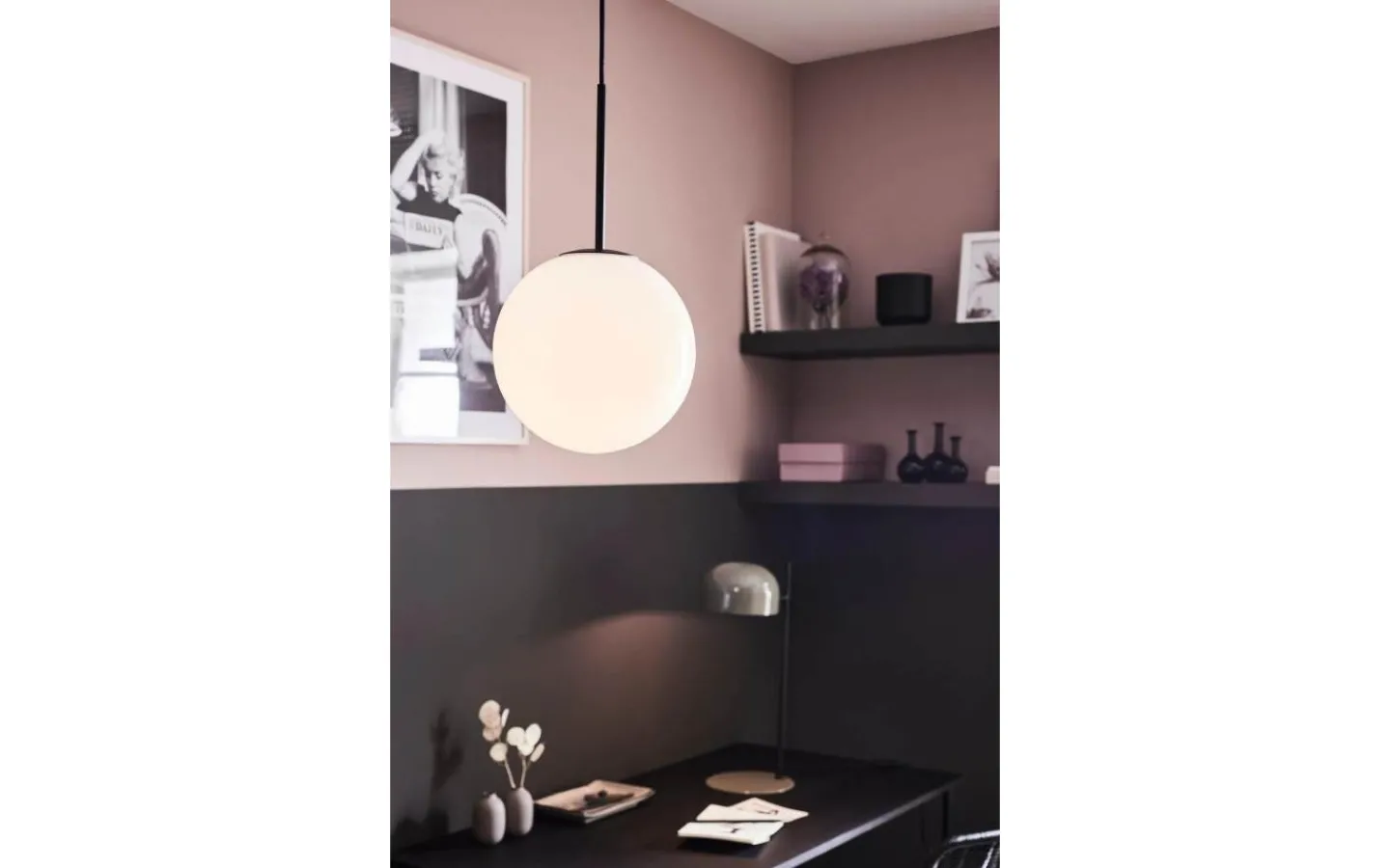 Markslojd Dione Taklampa 25cm Opal/Svart* Kök & Matplats