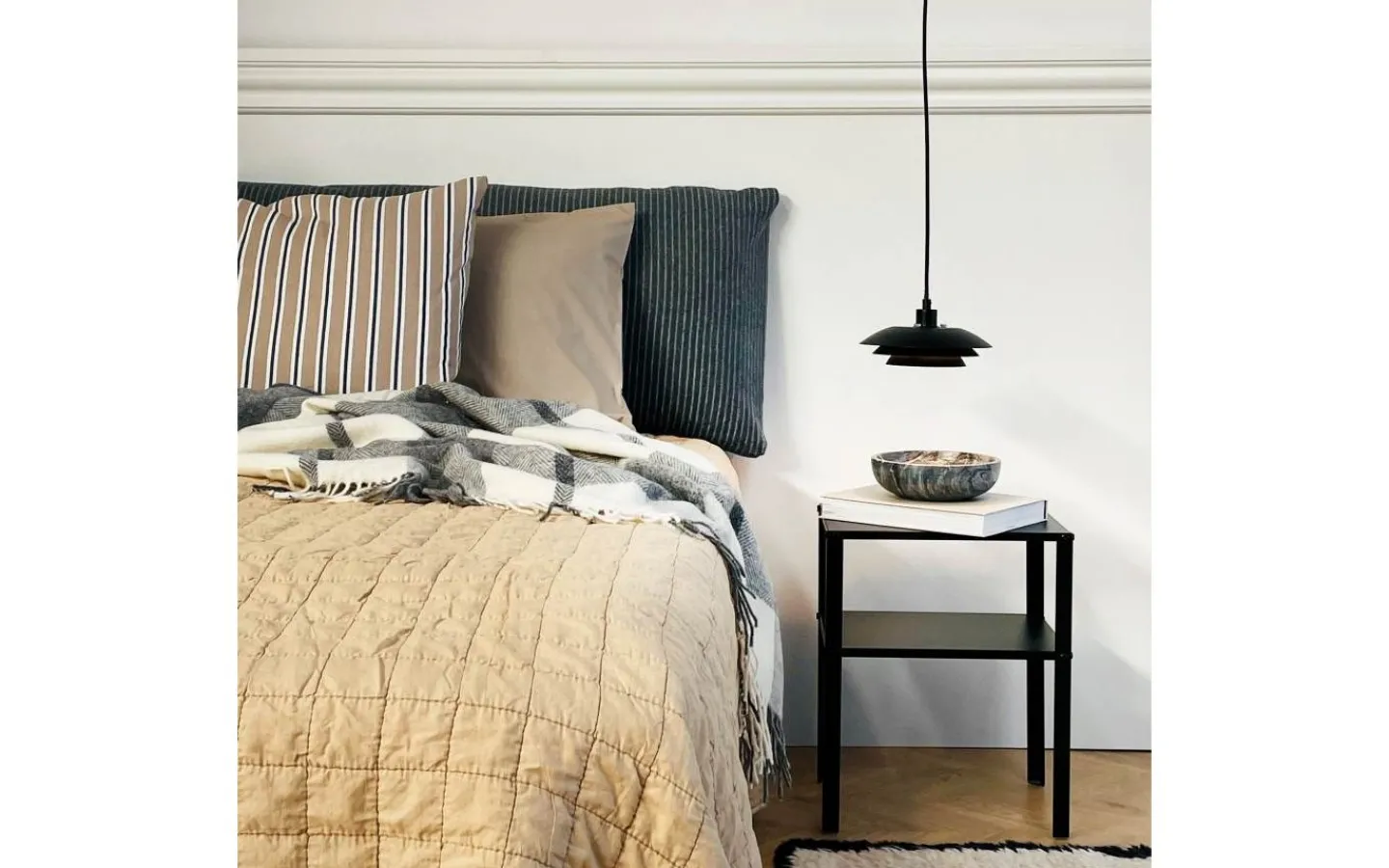 Dyberg Larsen DL20 Fönsterlampa 20cm Svart* Fönsterlampor