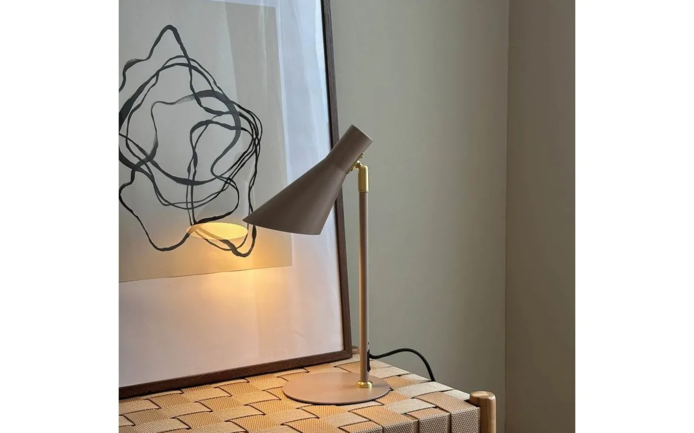 DL12 Mini Skrivbordslampa 39,5cm Beige/Mässing