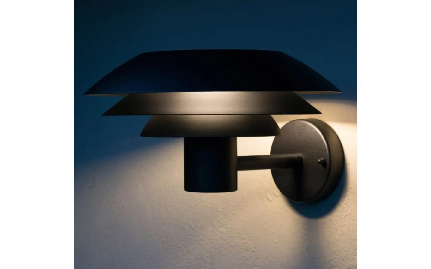 Dyberg Larsen DL31 Vägglampa 31cm Svart IP44* Vägglyktor|Vägglampor Utomhus
