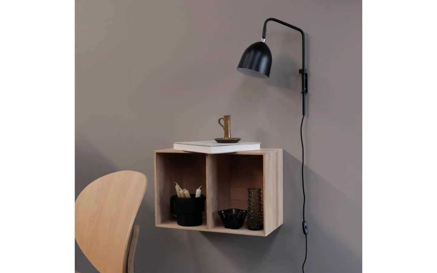 Läslampor<Dyberg Larsen Easton Vägglampa Svart