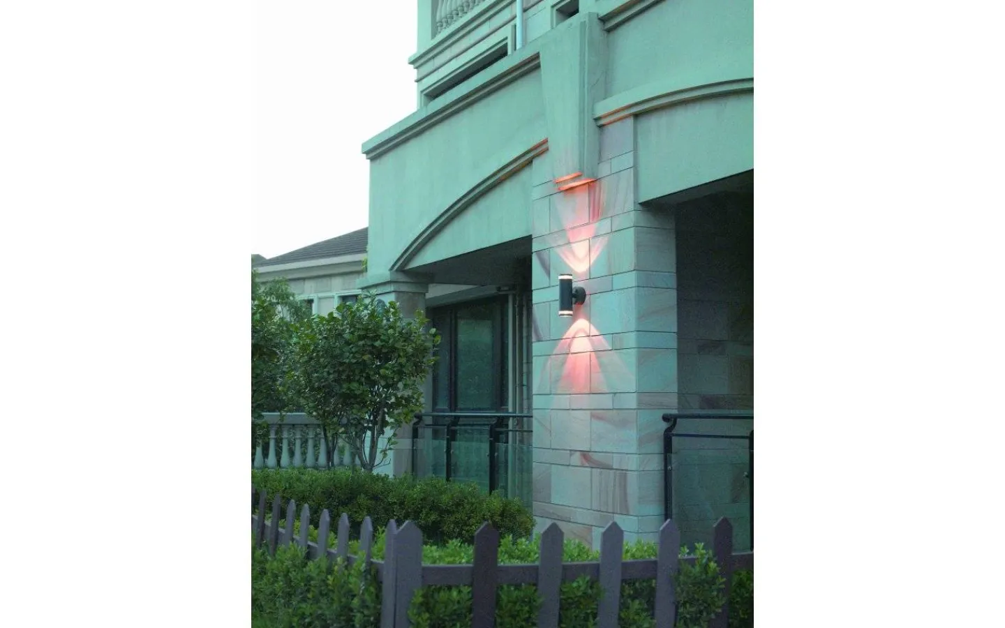 Malmbergs Eklof Väggarmatur LED 2x8W Mörkgrå IP54* Utomhusarmaturer, Stolpar|Upp & Nedljus Lampor