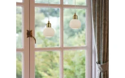 Kök & Matplats|Fönsterlampor<Aneta Elin Fönsterlampa 10cm Mässing/Opal