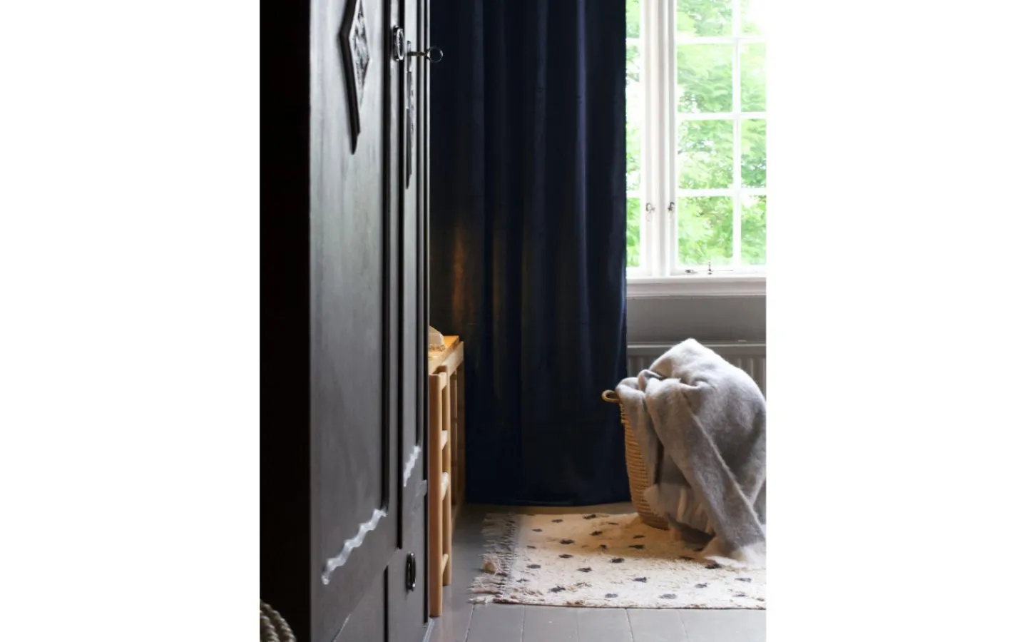 Mörkläggningsgardiner|Enfärgade Gardiner<Svanefors Estelle Sammet Gardin 2P Mörkblå 2x135x280cm