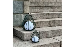 Dyberg Larsen Evesham Laddbar/Solcells Lykta 38cm LED 2700K Grön IP44* Ljuslyktor|Uppladdningsbara Lampor Utomhus