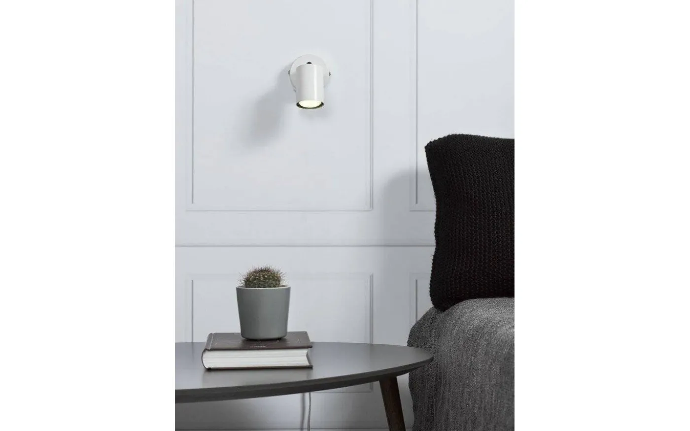 Explore Vägglampa 8cm Vit