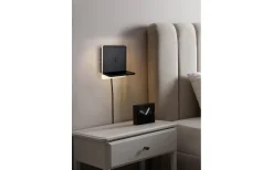 Trio Lighting Fairfield Vägglampa LED mattsvart med laddningsstation* Läslampor