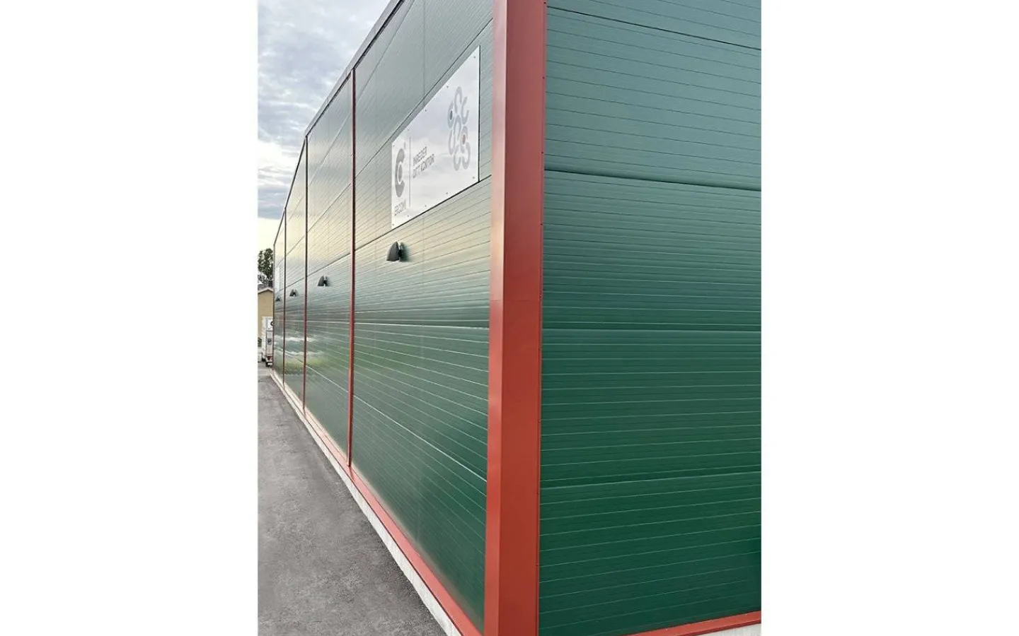 Utomhusarmaturer, Stolpar|Upp Eller Nedljus Lampor<Malmbergs Fasadarmatur M-Wall Pro, 40W, 4000K, IP66, 5400lm