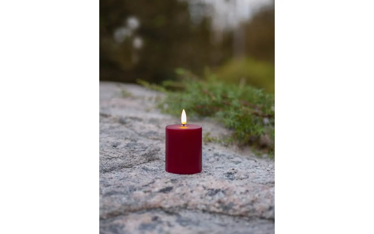 Flamme Batteriljus (Hela Serien)|Flamme Batteriljus (Hela Serien)<Star Trading Flamme Paula Blockljus 10cm Utomhusbruk Timer/Sensor Röd 2000h