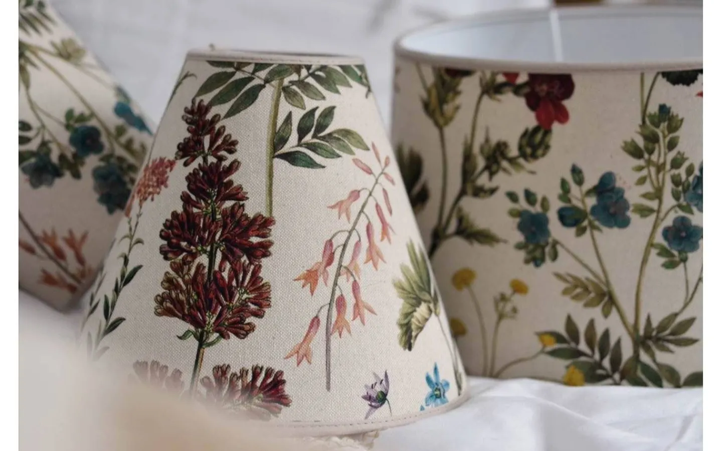 Hallbergs Flower Field Toppringskärm Ø22cm Natur* Toppringsskärmar