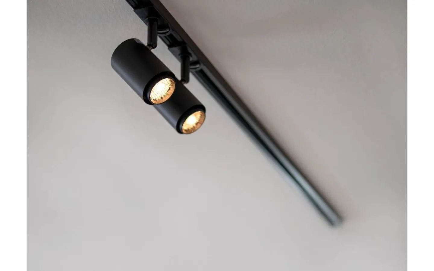 Hidealite Focus Track Micro 1-fas LED 10W Tune Svart* Skensystem