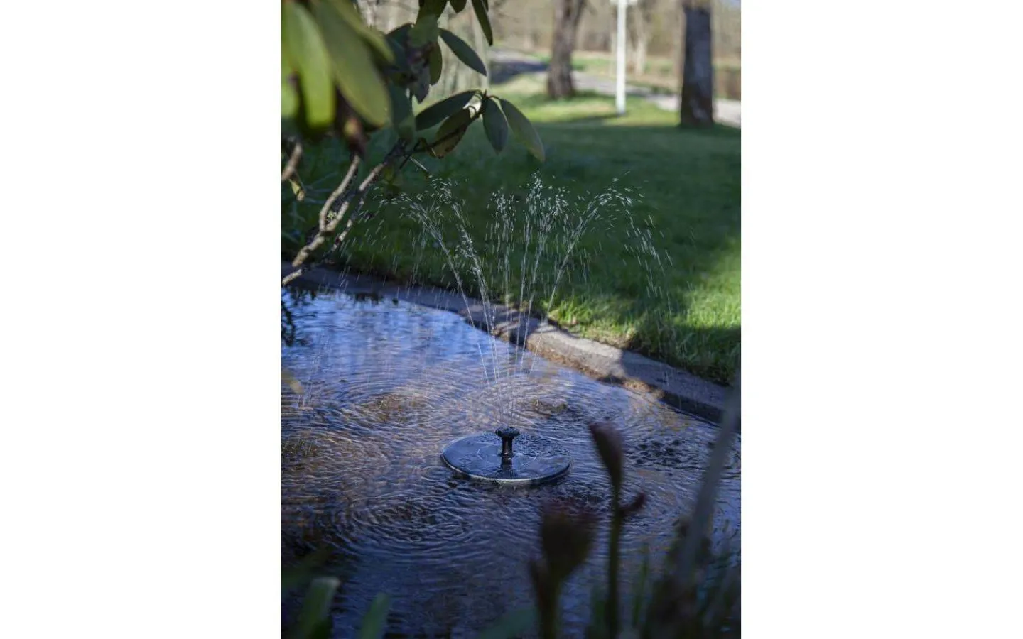 Visa Alla Solcellslampor<Star Trading Fountain Solcellsdekoration 10cm Svart