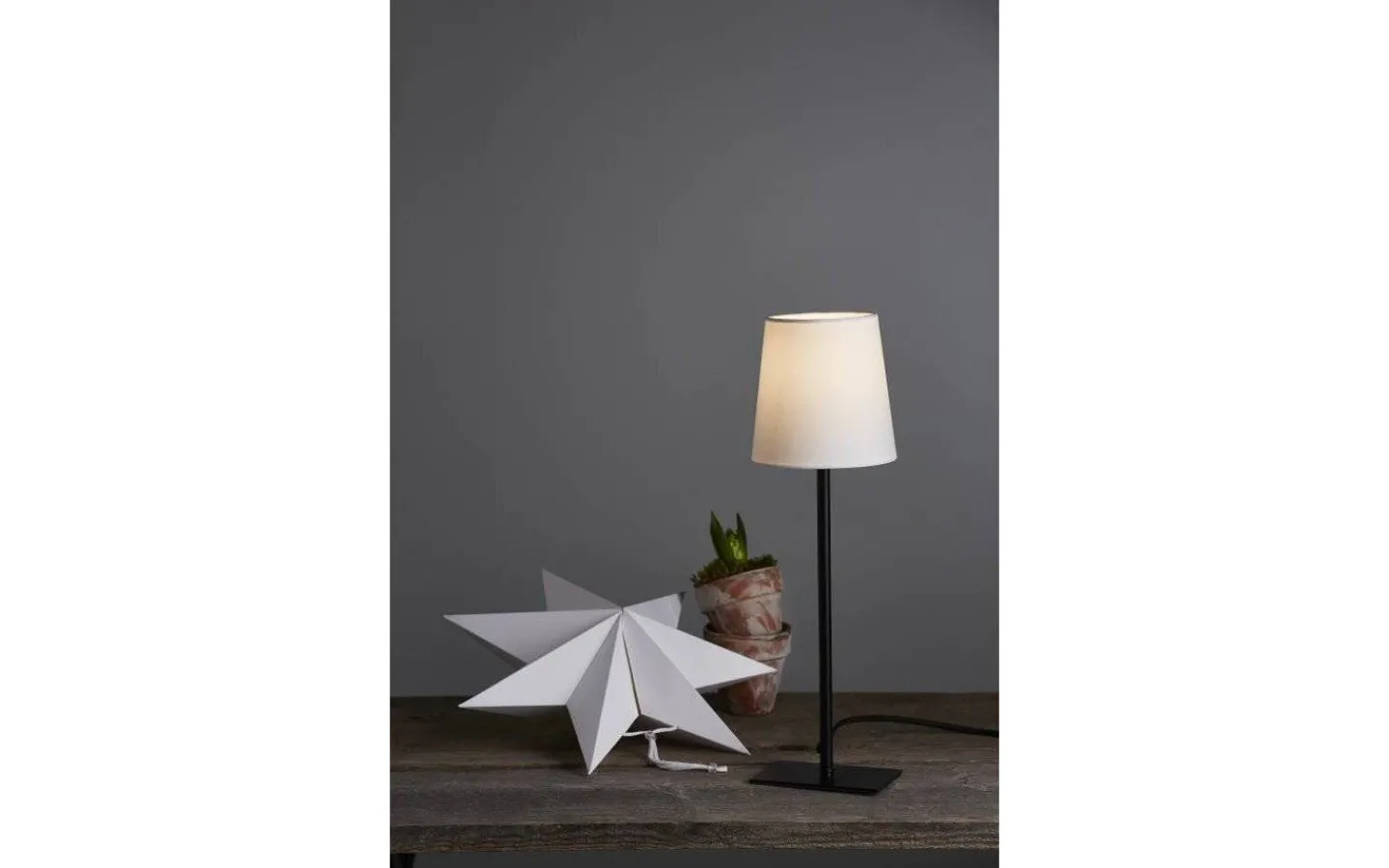 Visa Alla Julstjärnor|Julstjärnor På Fot<Star Trading Frozen Bordslampa, Skärm och Stjärna 55cm