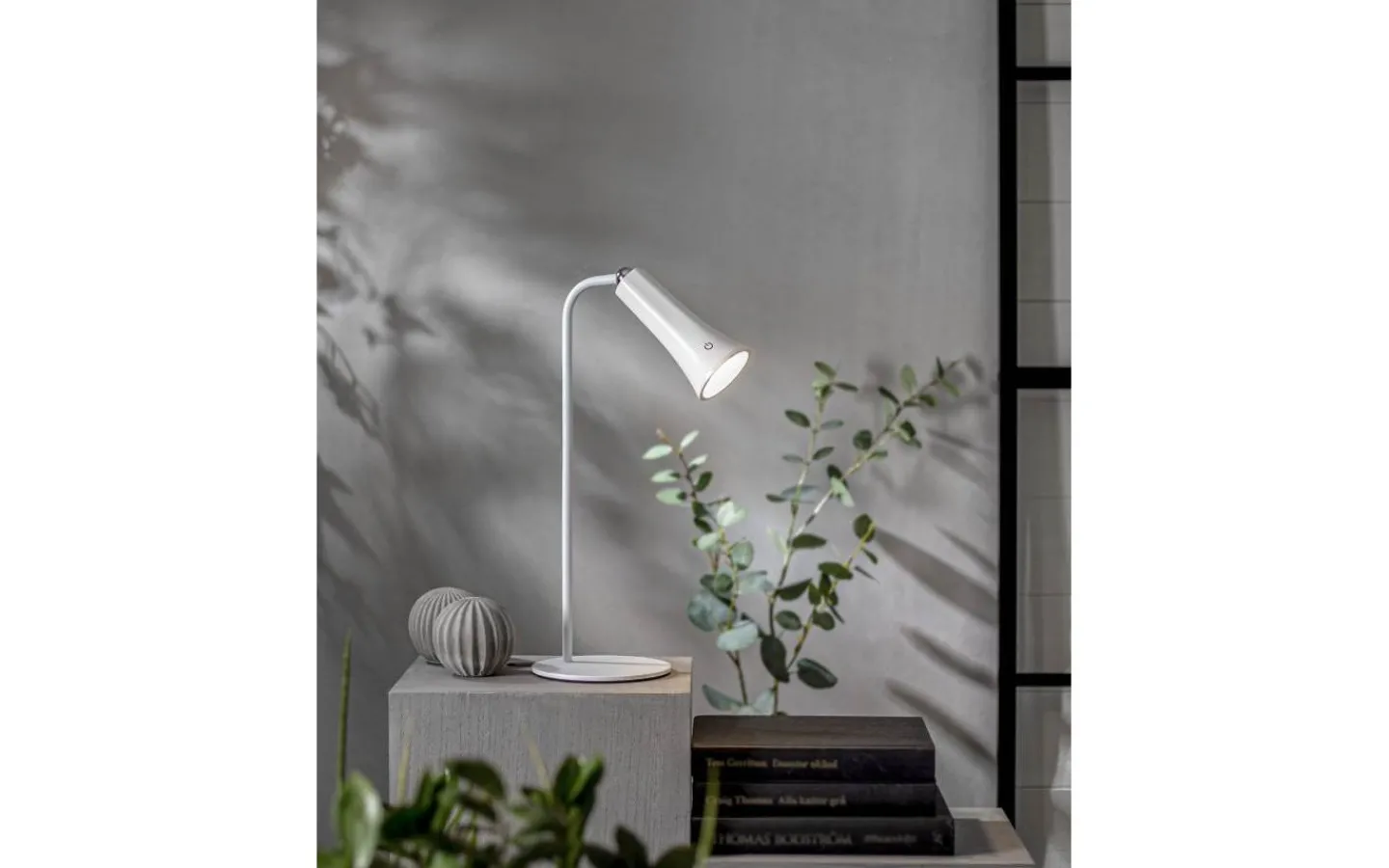 Star Trading Functional Uppladdningsbar Bordslampa 3-in-1 Vit* Uppladdningsbara Lampor Inomhus